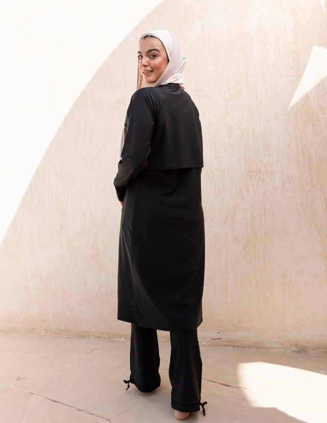 توب سباحة فلو أسود طويل بسحّاب أمامي