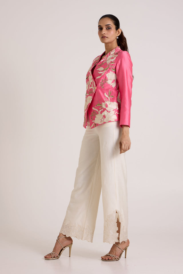 Jay pink Eddie set with long sleeves and embroidered pant hem slit, side view