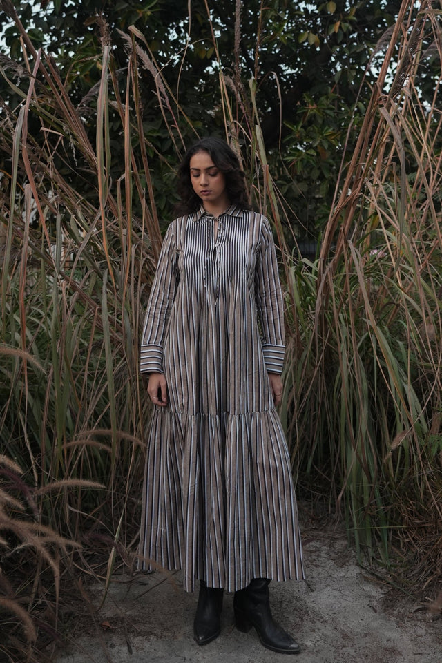 Akari Striped Dress - Brown - Mizyana