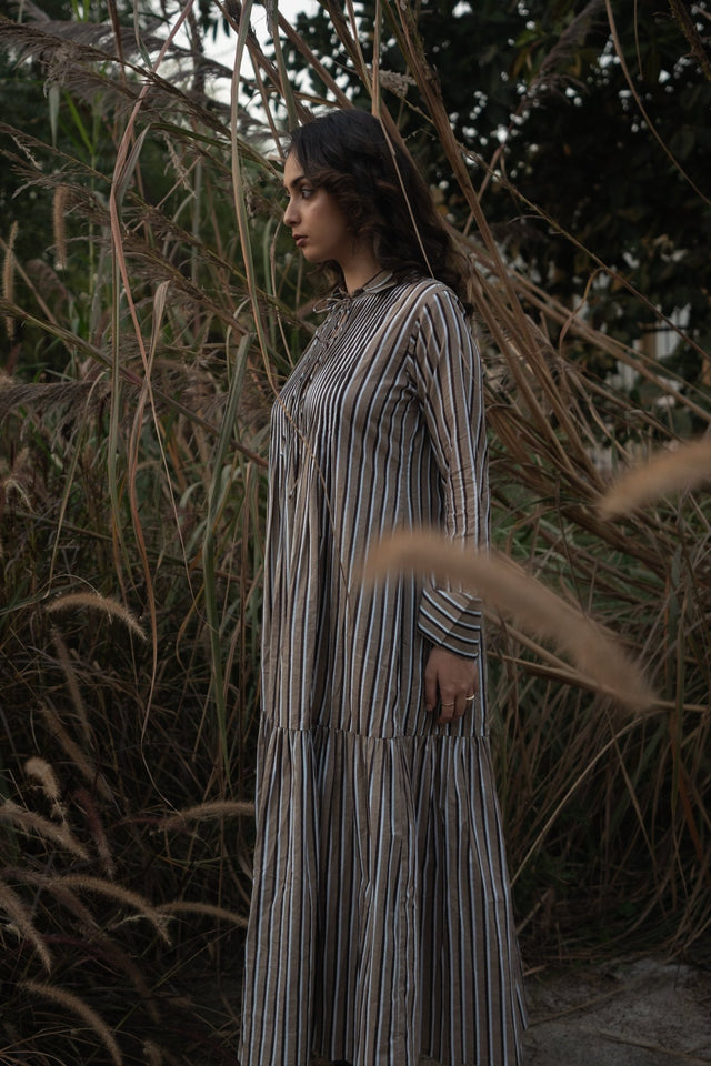 Akari Striped Dress - Brown - Mizyana