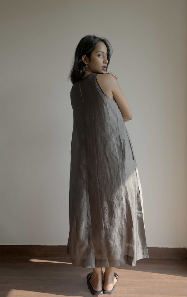 Ash: Sleeveless Dress - Dress - Mizyana
