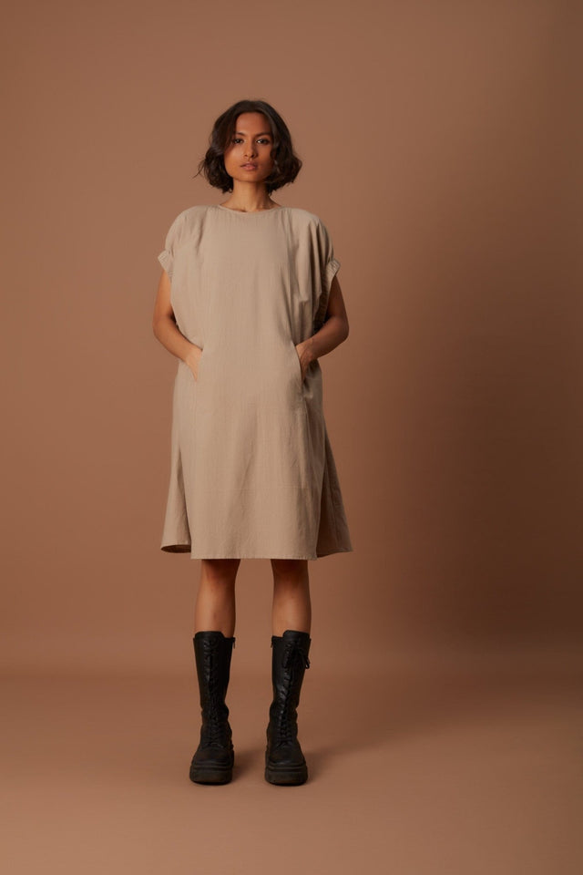 Beige Pocket Dress - Dress - Mizyana