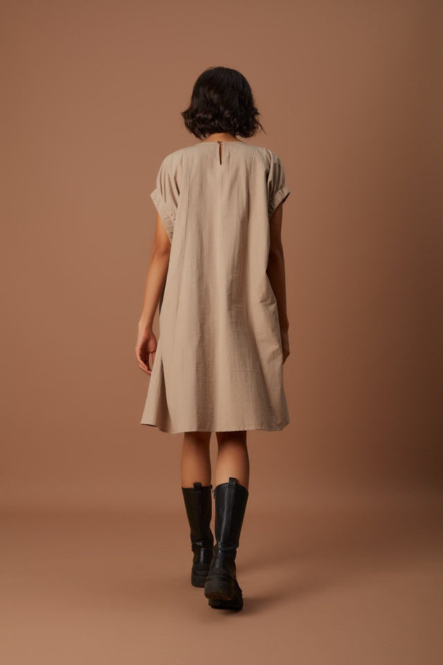 Beige Pocket Dress - Dress - Mizyana