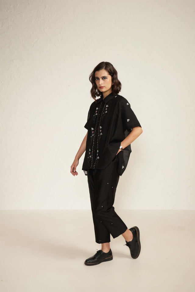 Black Mul Chanderi Shirt with Embroidery And Embroided Silk Chanderi Pants - Two-Piece Set - Mizyana