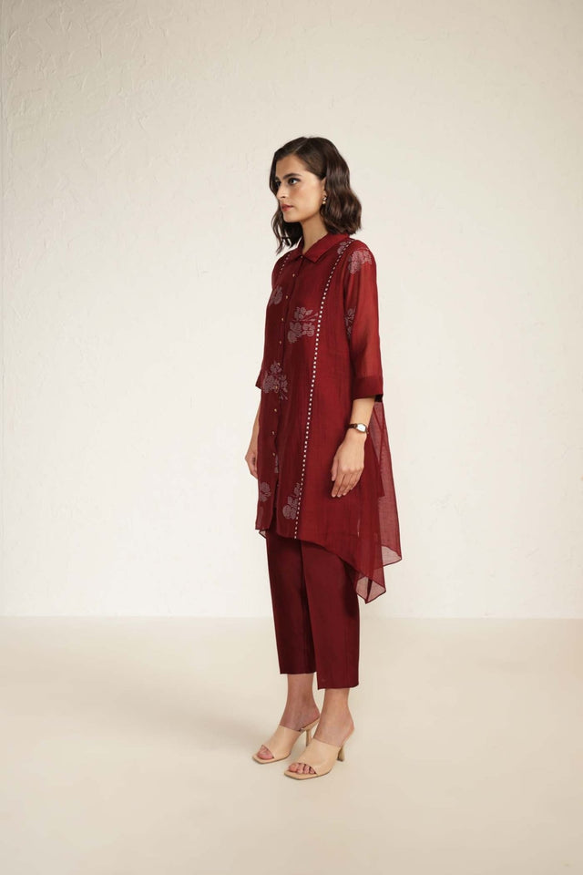 Burgundy Mul Chanderi Shirt with Embroidery And Silk Chanderi Pants - Two-Piece Set - Mizyana