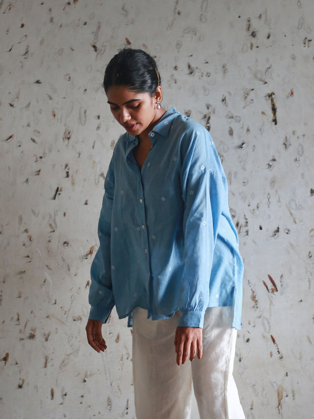 Core Shirt in Light Indigo - Shirt - Mizyana