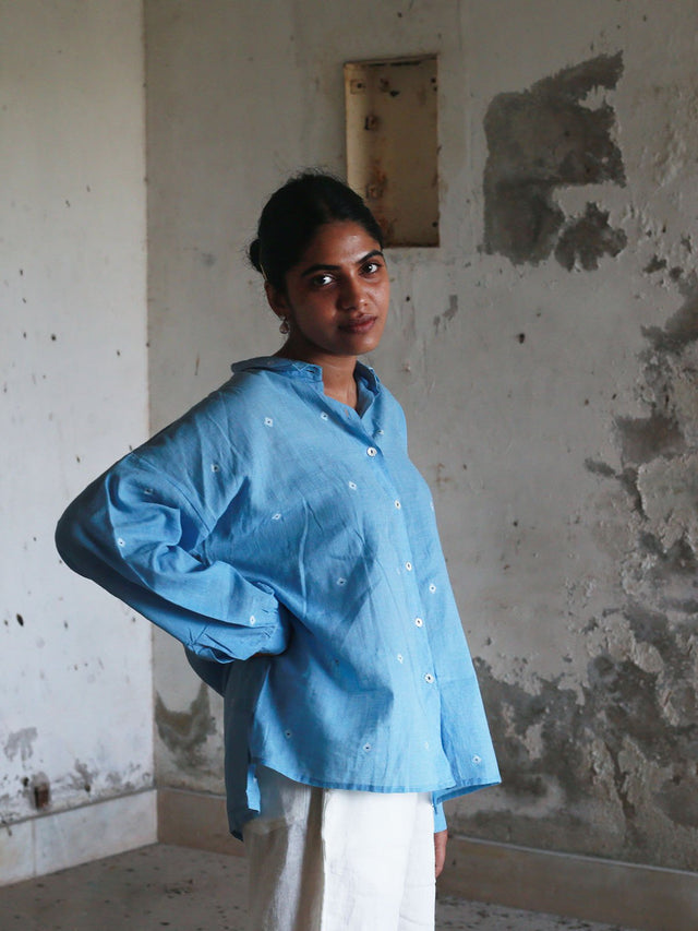 Core Shirt in Light Indigo - Shirt - Mizyana