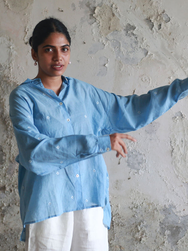 Core Shirt in Light Indigo - Shirt - Mizyana
