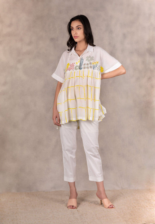 Daisy And Checks Print Top With Handmade Details In Cotton Silk And Linen Pants Set - Two-Piece Set - Mizyana