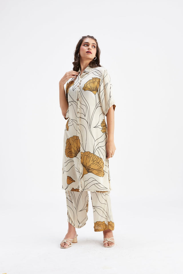 Easha White kurta set - Two-Piece Set - Mizyana