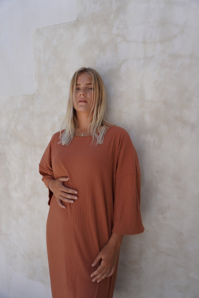 Eva ribbed dress - Caramel - Dress - Mizyana