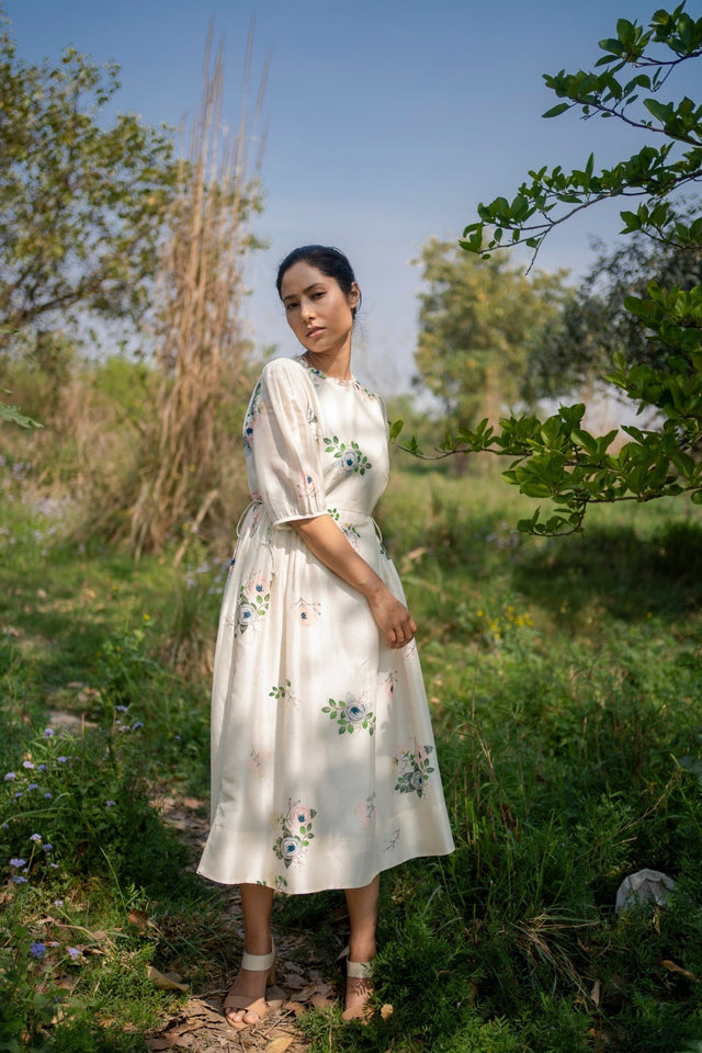 Ivory Drawstring dress - Dress - Mizyana