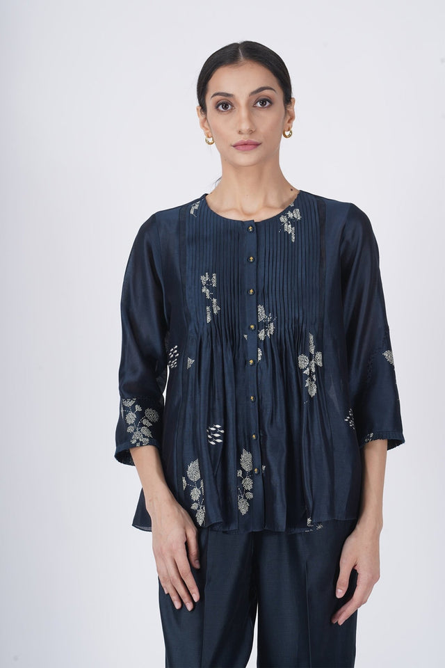Ivory leaf printed front pleated shirt with solid pant eated - Two-Piece Set - Mizyana