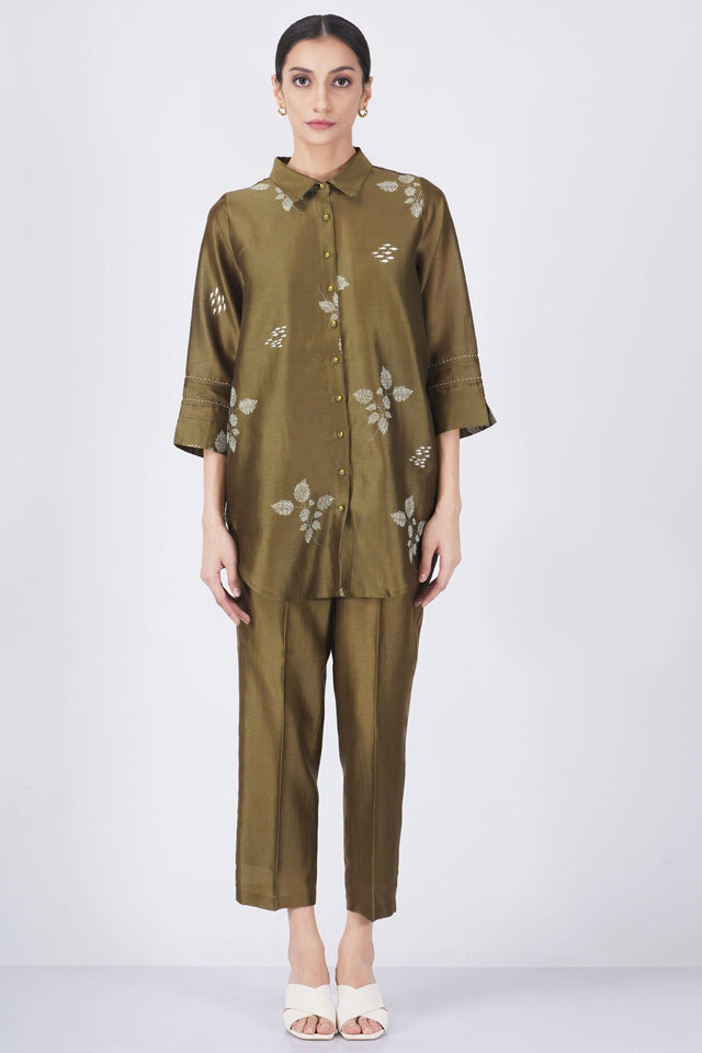 Ivory leaf printed shirt with fish embroidery with straight pant - Two-Piece Set - Mizyana
