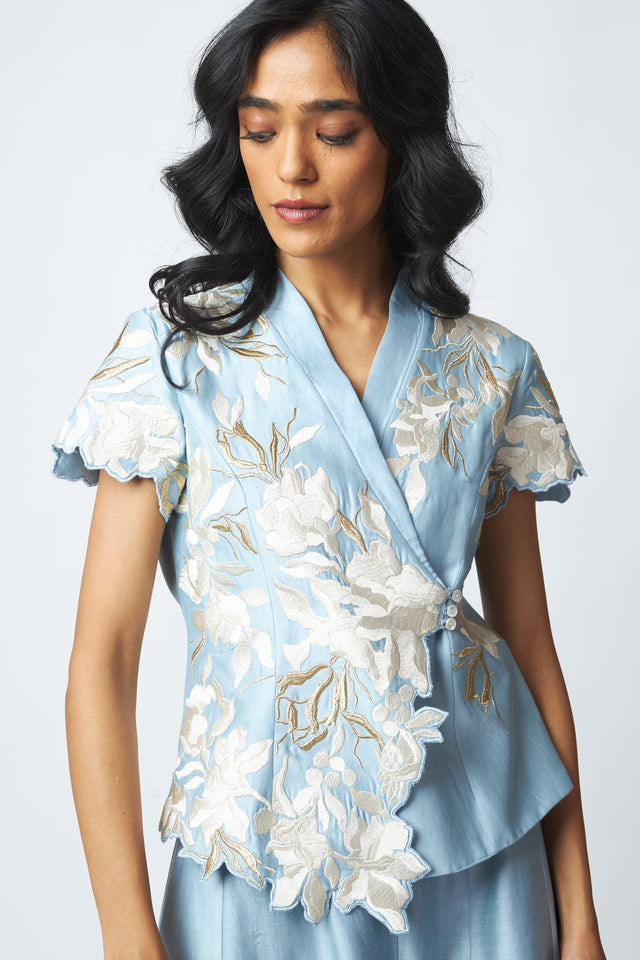 Marisol - Window Wrap Vest & Divided Skirt - Two-Piece Set - Mizyana