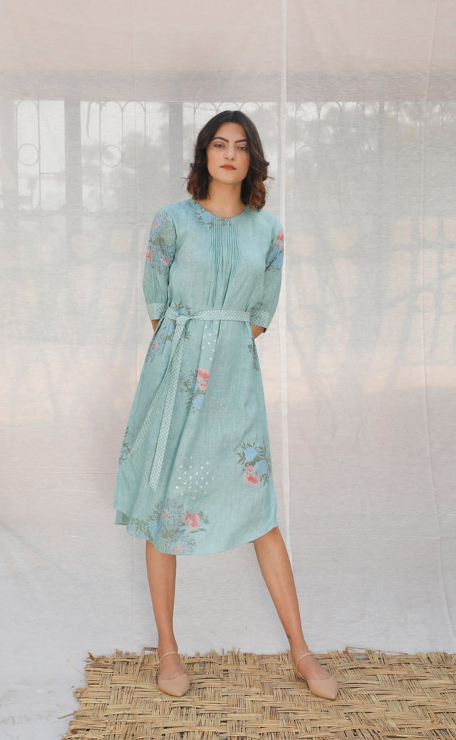 Mint Front Pleat Slip Linen Dress - Dress - Mizyana