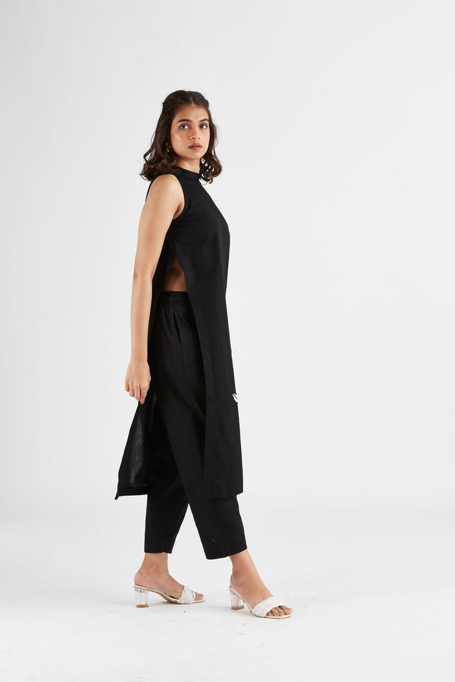 Nava Black kurta set - Two-Piece Set - Mizyana