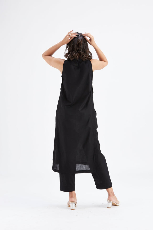 Nava Black kurta set - Two-Piece Set - Mizyana