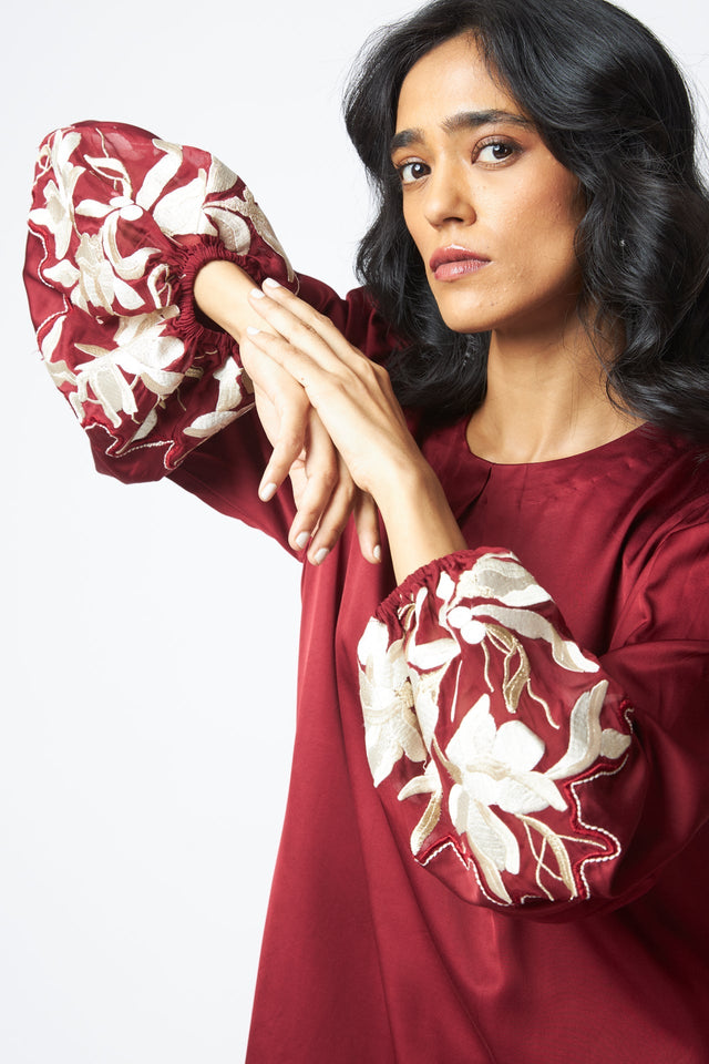 Poey - Sculpted Sleeve Shift Dress - Dress - Mizyana