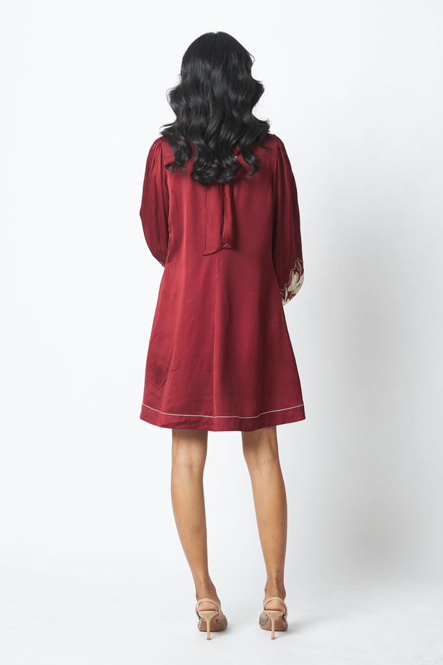 Poey - Sculpted Sleeve Shift Dress - Dress - Mizyana