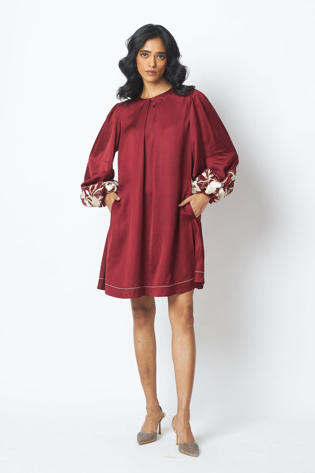 Poey - Sculpted Sleeve Shift Dress - Dress - Mizyana
