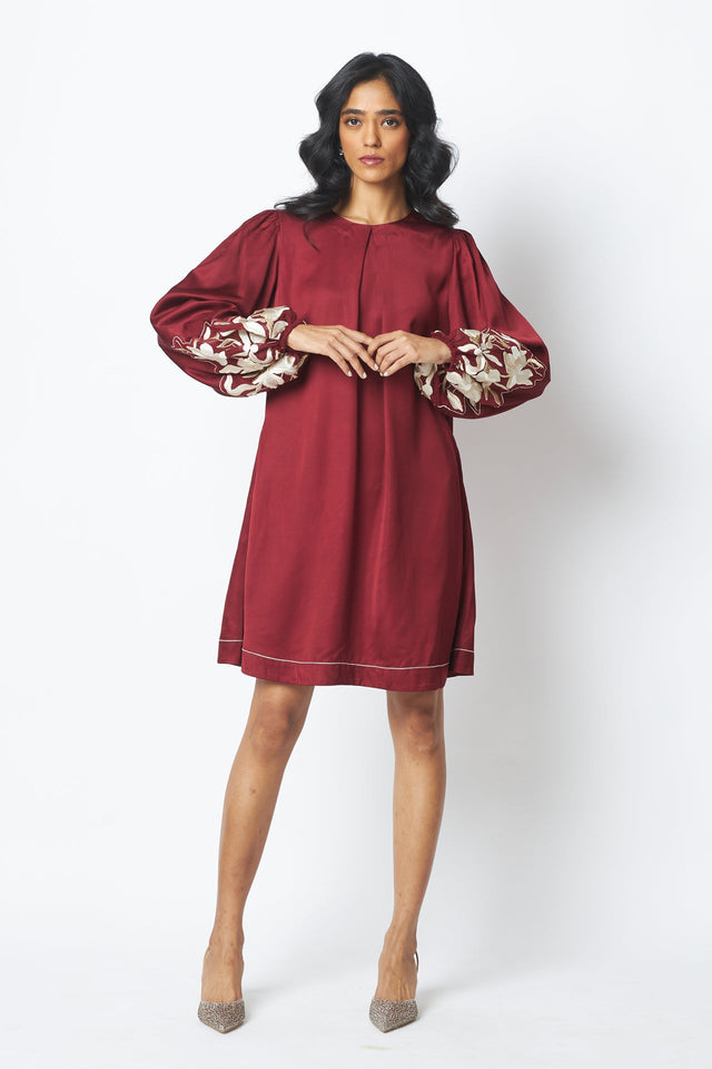 Poey - Sculpted Sleeve Shift Dress - Dress - Mizyana