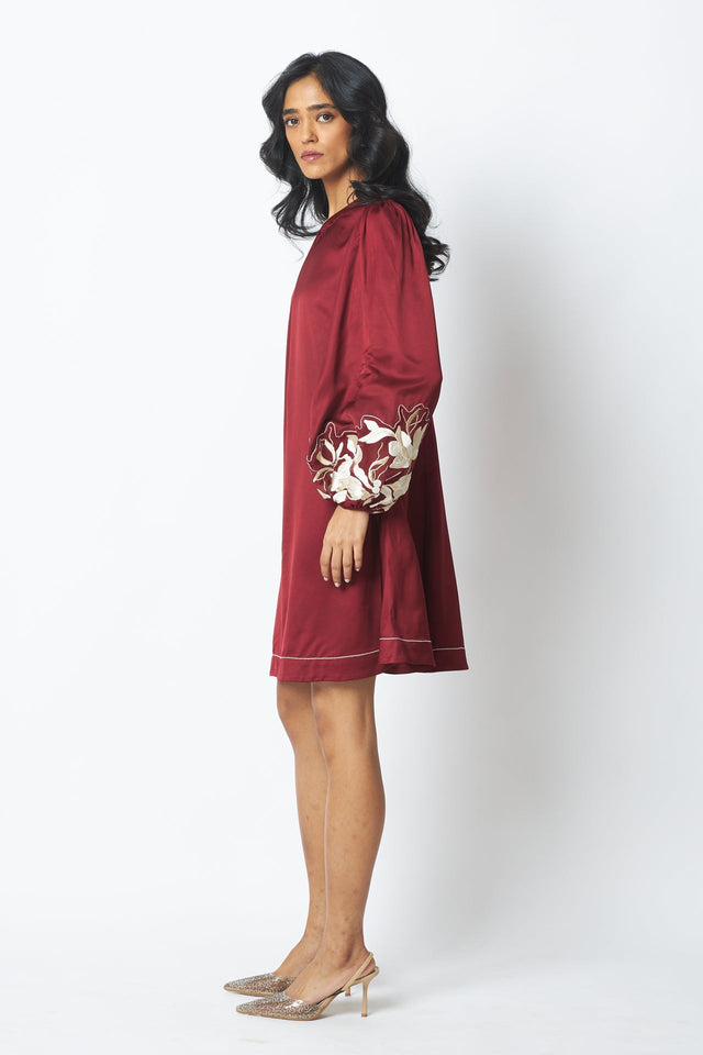 Poey - Sculpted Sleeve Shift Dress - Dress - Mizyana