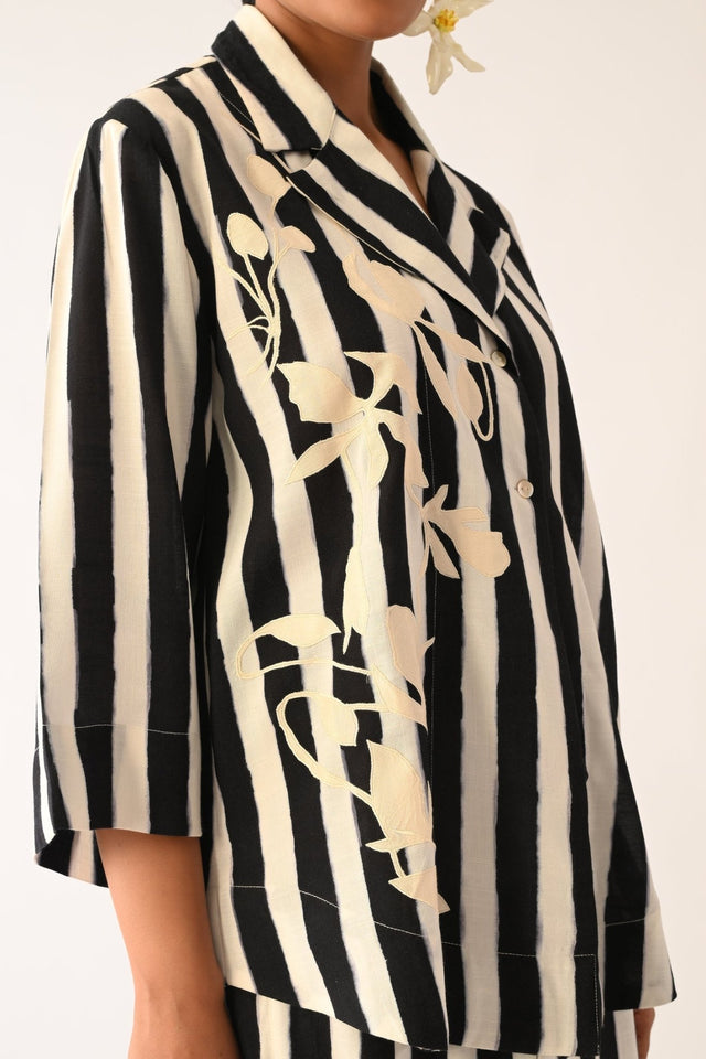 Revolt B&W Psyflora Appliqué Jacket - Jacket - Mizyana