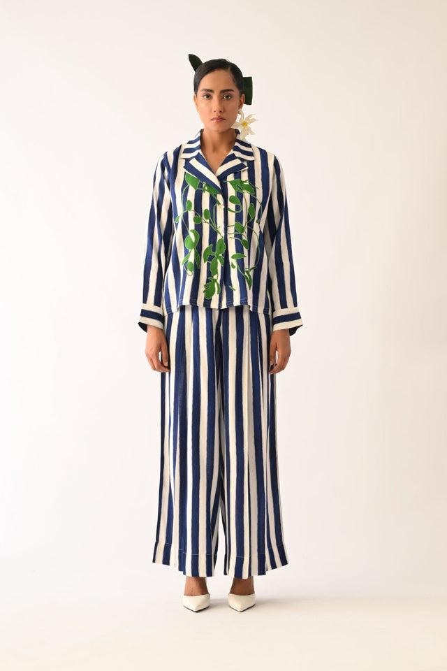 Revolt RB Cuban Collar Appliqué Shirt Set - Two-Piece Set - Mizyana