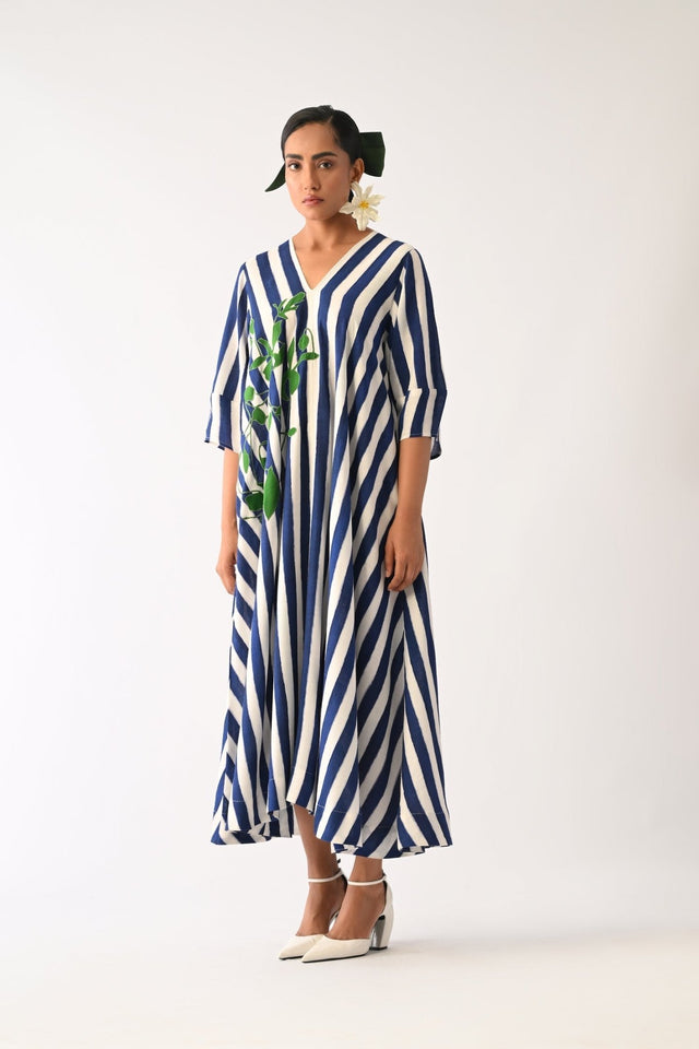 Revolt RB Mayflower Appliqué Dress - Dress - Mizyana