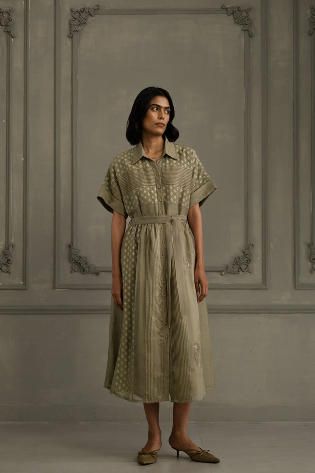 Sage Green Lace Dress With Belt And Embroidery - Dress - Mizyana