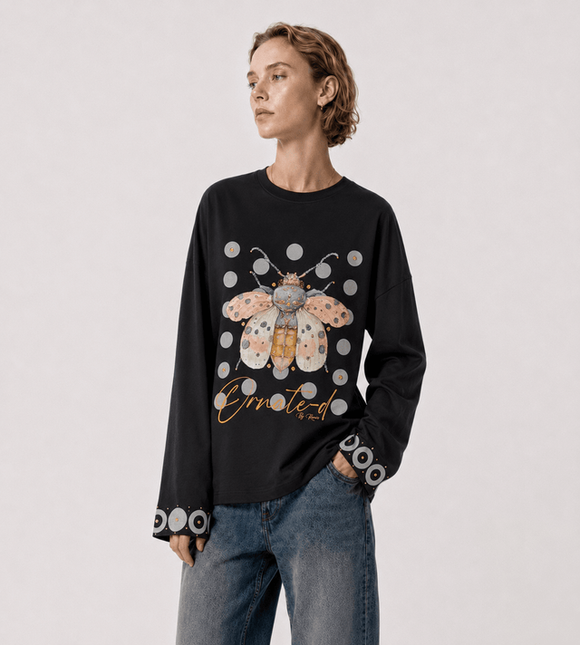 The Ornate Moth Tee - T-Shirt - Mizyana