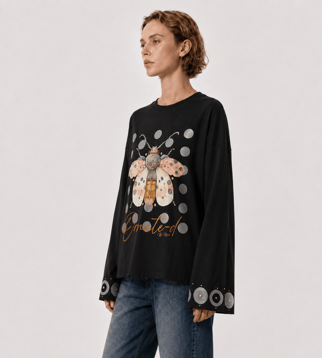 The Ornate Moth Tee - T-Shirt - Mizyana