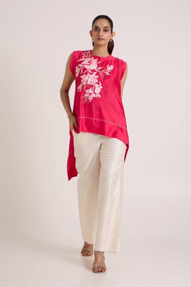 Jay pink Zuma trail top with pale pink floral applique and ivory pants, straight front view