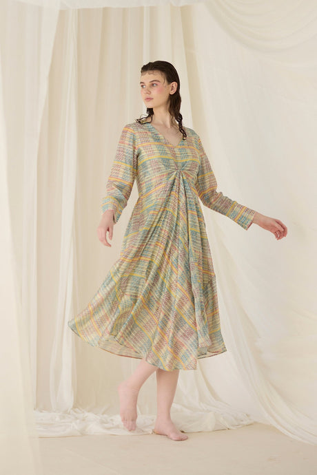 Ash Printed Kaftan by Gyaarah Baees in pastel check print with V neck and long sleeves, three quarter view