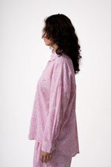 Pink paisley Rooh Shirt Rose with long sleeves and matching pants, side view