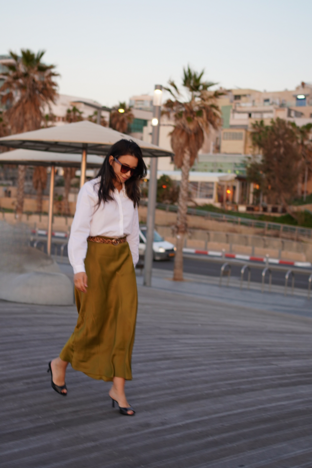 Satin Flared Skirt - Olive