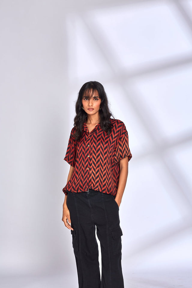 Aaroo Red Shirt - Shirt - Mizyana