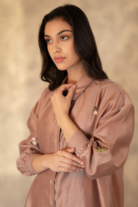 Almond Eden Straight Pants In Linen - Mizyana