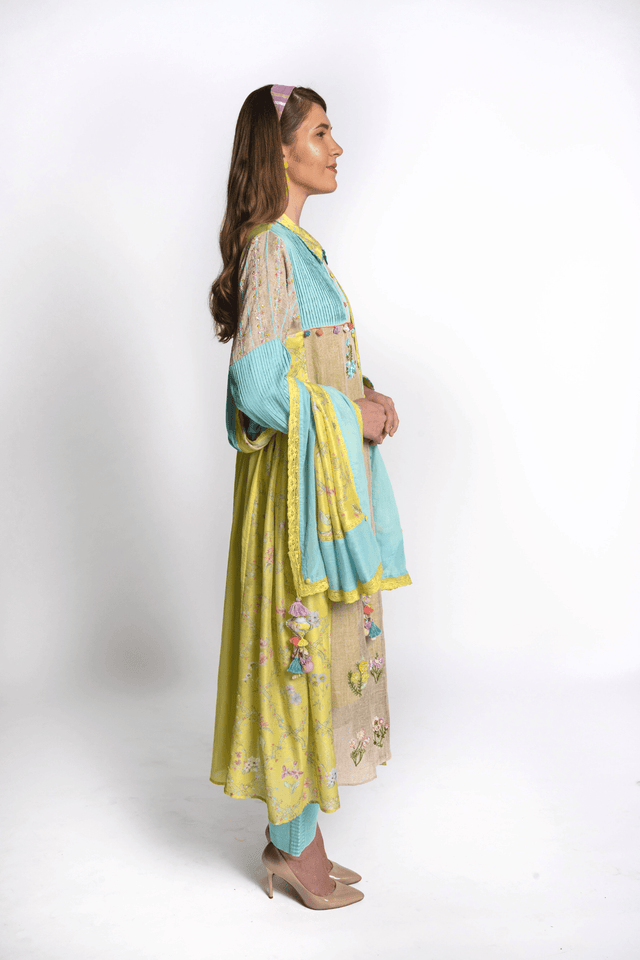 Basant Neela Floral Kurta Set - Two-Piece Set - Mizyana
