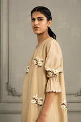 Beige Chanderi Embroidered Tunic Set In Silk Chanderi With Scalloped Organza Dupatta - Two-Piece Set - Mizyana