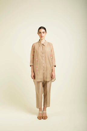 Beige Shirt In Mul Chanderi With Straight Pants In Silk Chanderi - Two-Piece Set - Mizyana
