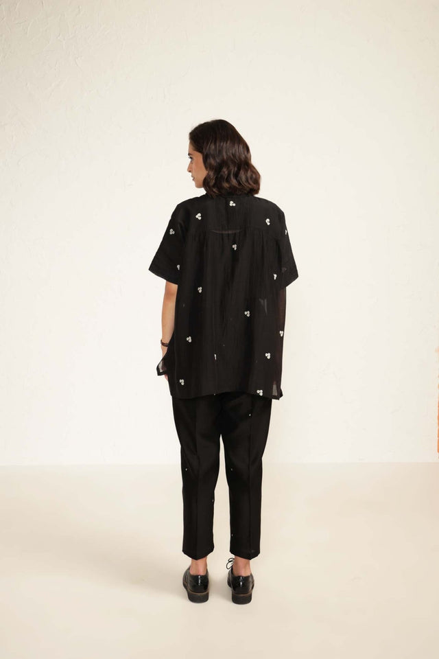 Black Mul Chanderi Shirt with Embroidery And Embroided Silk Chanderi Pants - Two-Piece Set - Mizyana