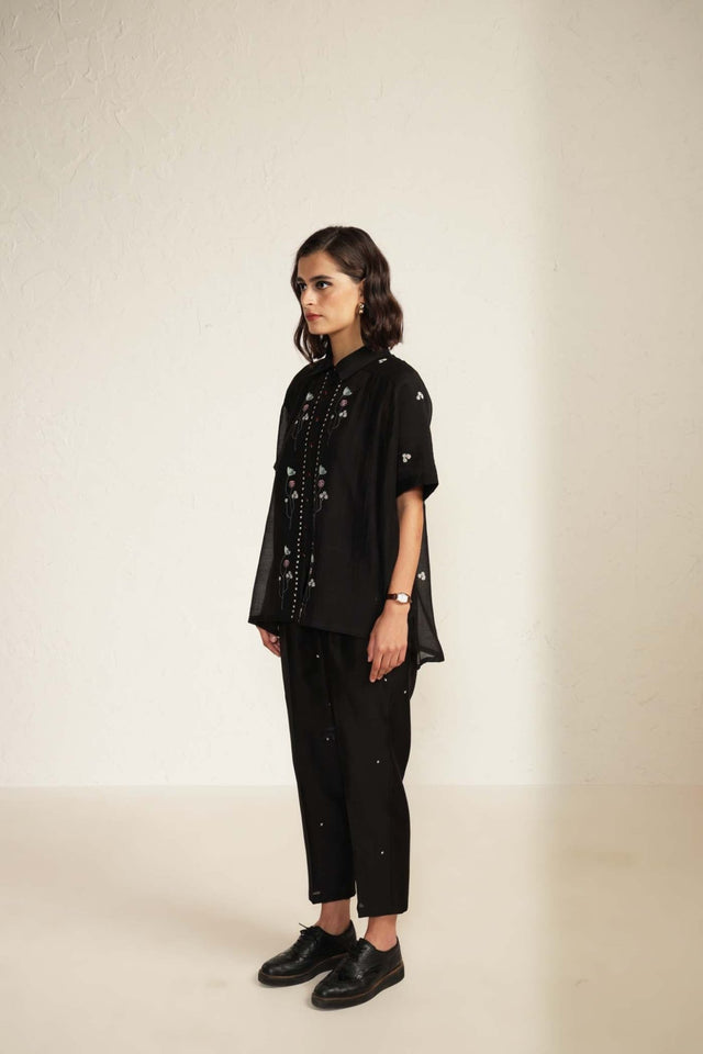 Black Mul Chanderi Shirt with Embroidery And Embroided Silk Chanderi Pants - Two-Piece Set - Mizyana