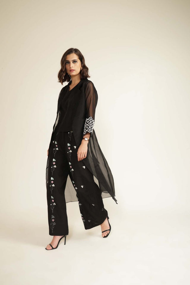Black Organza Jacket with Embroided Sleeves and Printed Flared Pants in Linen - Two-Piece Set - Mizyana