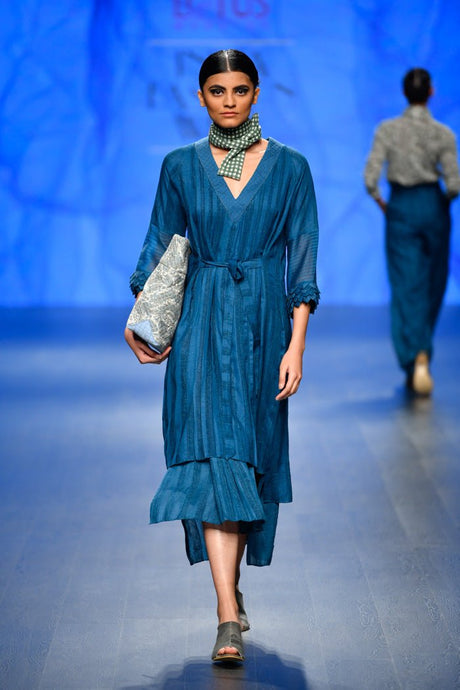 Blue Front Pleate Dress - Dress - Mizyana