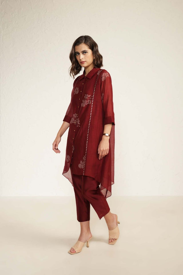 Burgundy Mul Chanderi Shirt with Embroidery And Silk Chanderi Pants - Two-Piece Set - Mizyana