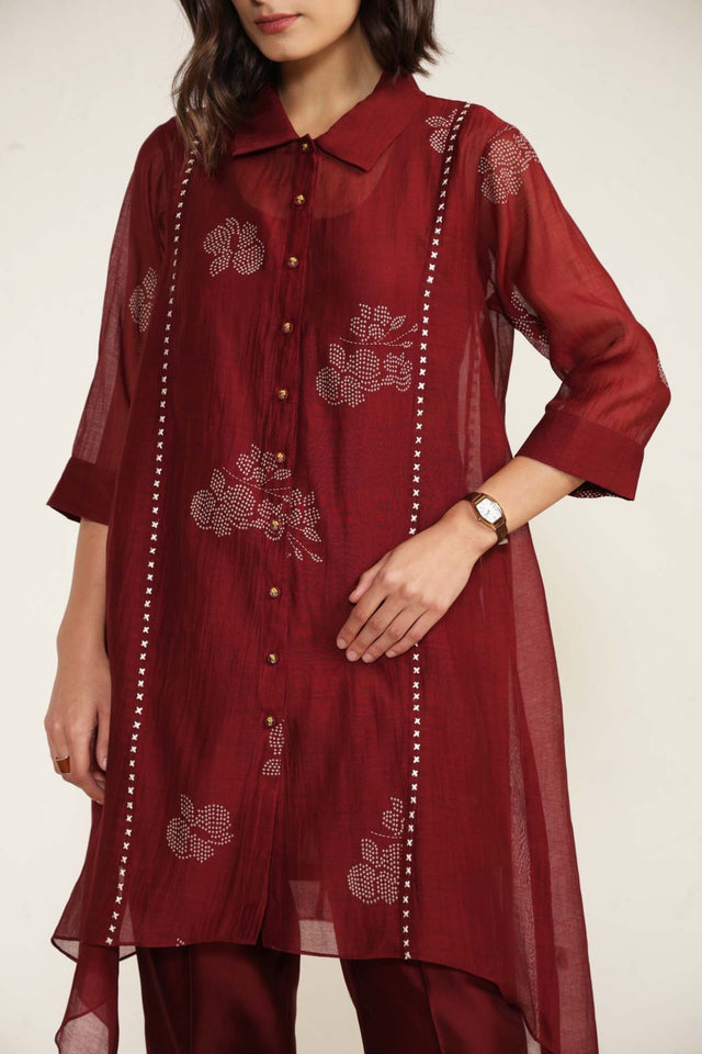 Burgundy Mul Chanderi Shirt with Embroidery And Silk Chanderi Pants - Two-Piece Set - Mizyana
