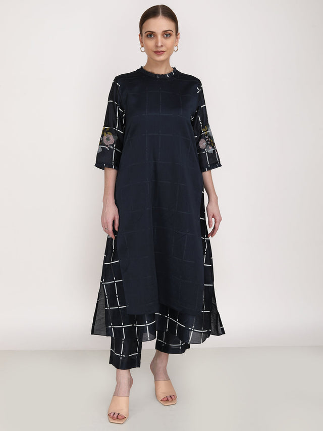 Checks & Roses Tunic with Pants - Two-Piece Set - Mizyana