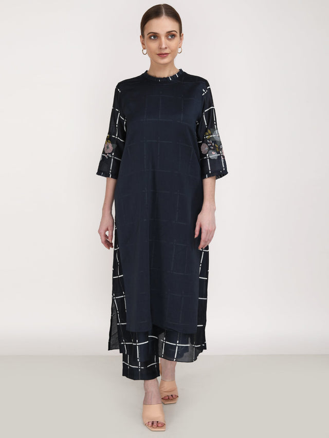 Checks & Roses Tunic with Pants - Two-Piece Set - Mizyana